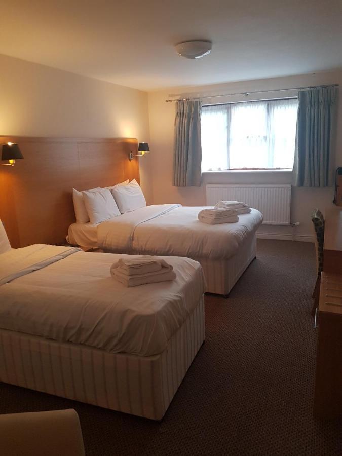 Marsh Farm Hotel سويندون المظهر الخارجي الصورة