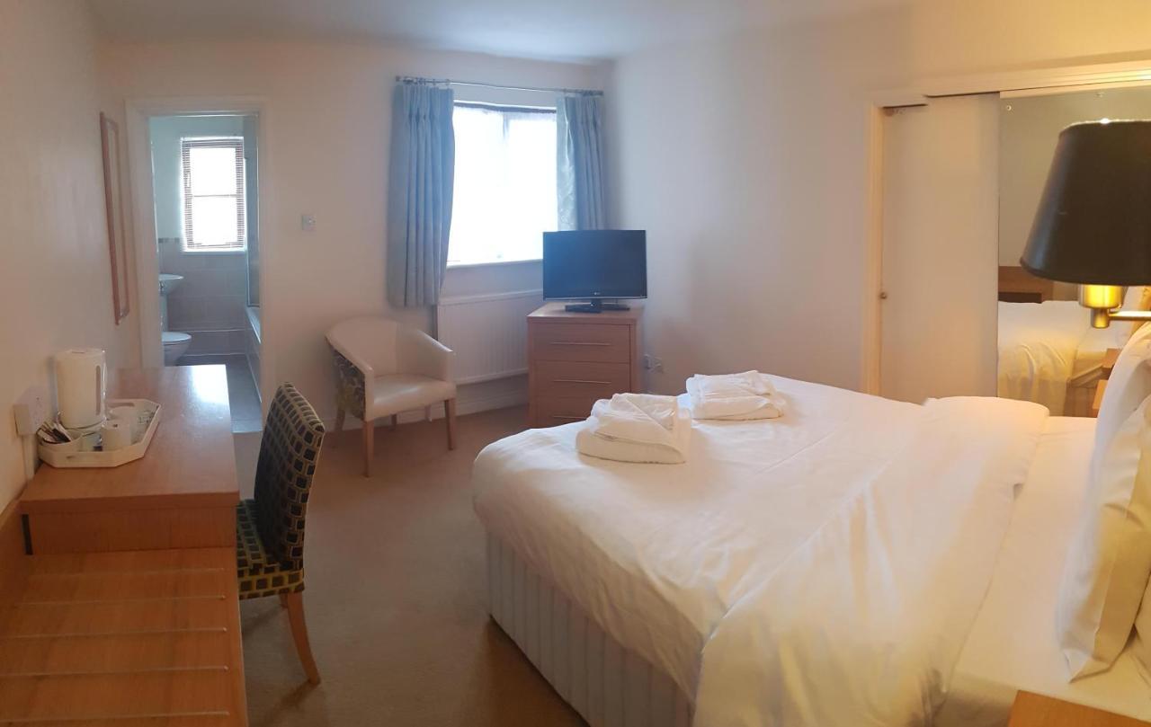 Marsh Farm Hotel سويندون المظهر الخارجي الصورة