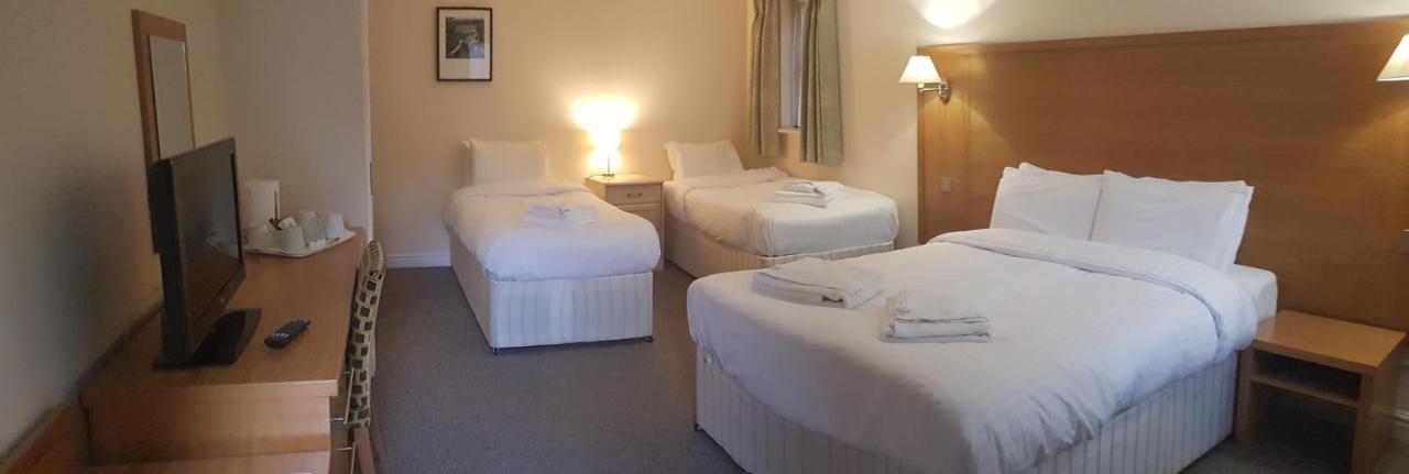 Marsh Farm Hotel سويندون المظهر الخارجي الصورة