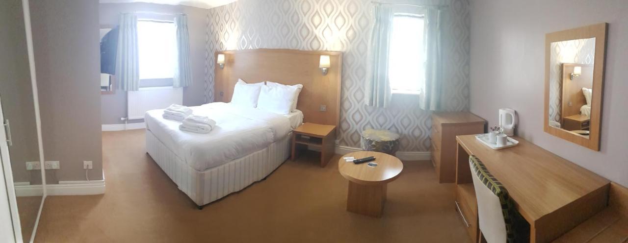Marsh Farm Hotel سويندون المظهر الخارجي الصورة