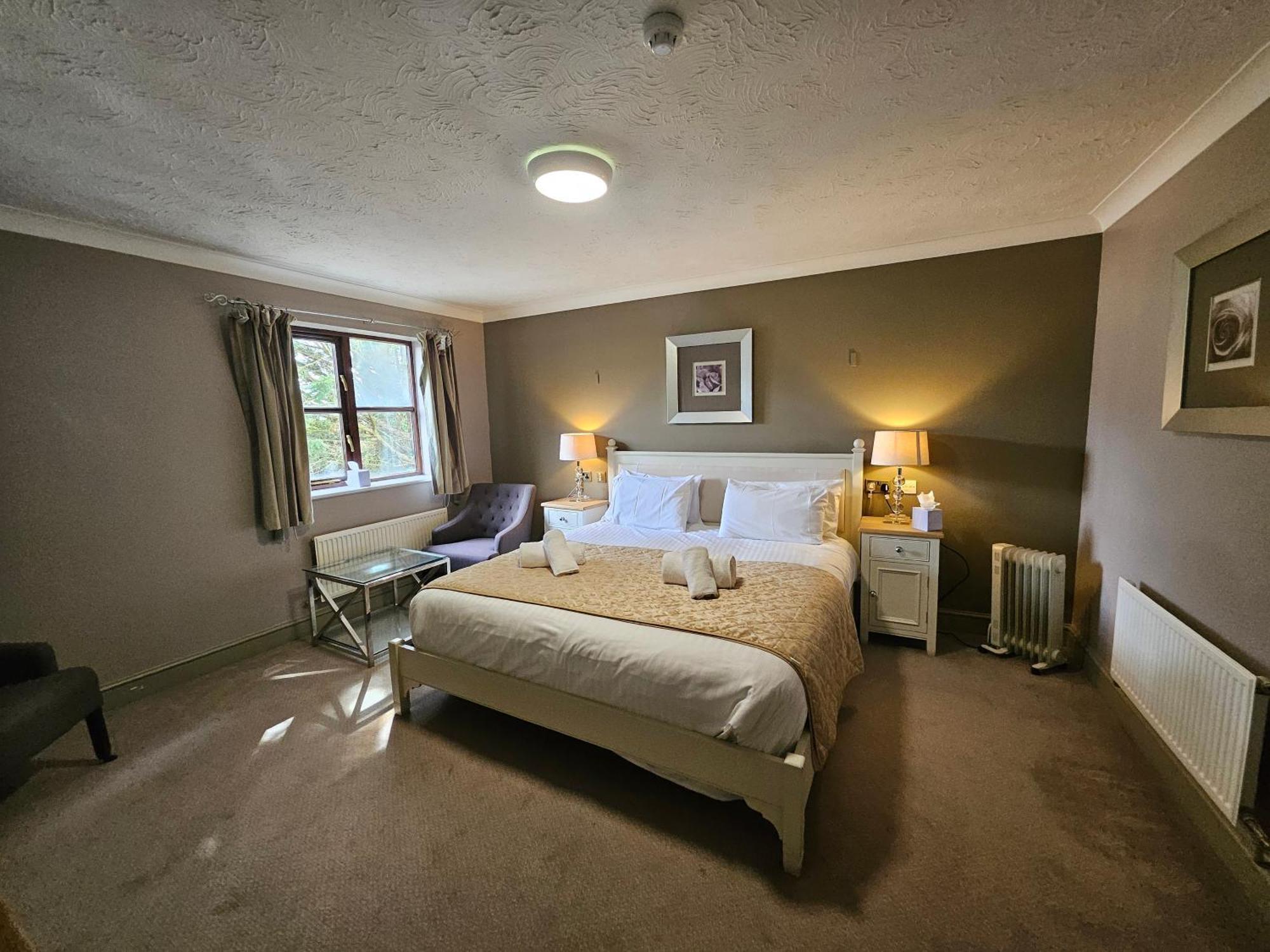 Marsh Farm Hotel سويندون المظهر الخارجي الصورة